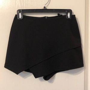Black Stretchy Envelope Skort/Skirt